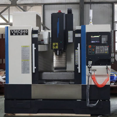 Mitte der maschinellen Bearbeitung Taiwan-Marke mini vertikales VMC640 cnc-Metallfräsmaschine